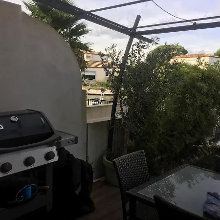 Maison Au Bord De L'eau * 에그모르트