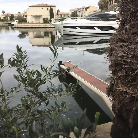 Marina Quai D'honneur